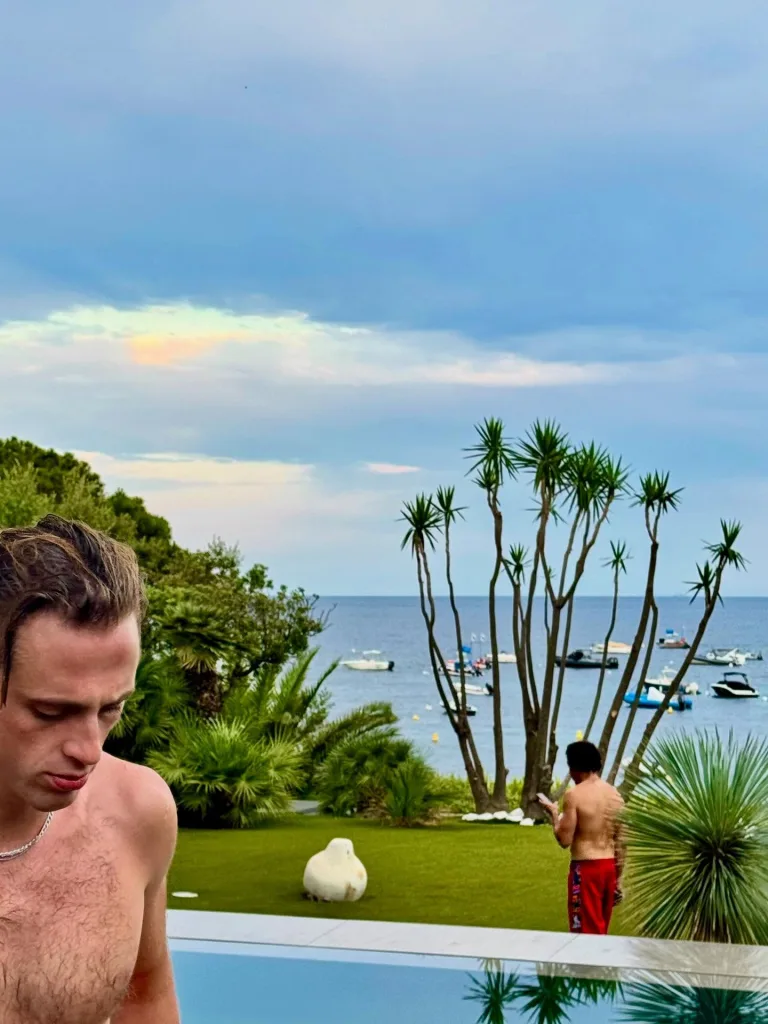 Carême — хто він і з ким буде в сезоні 2?