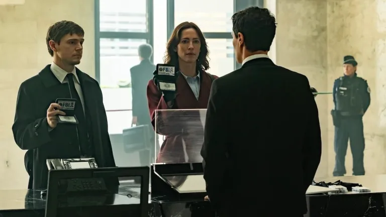 Краса (Beauty): Перші кадри, сюжет, контекст, боді-хоррор на новому рівні та очікування від серіалу Райана Мерфі з Еваном Пітерсом