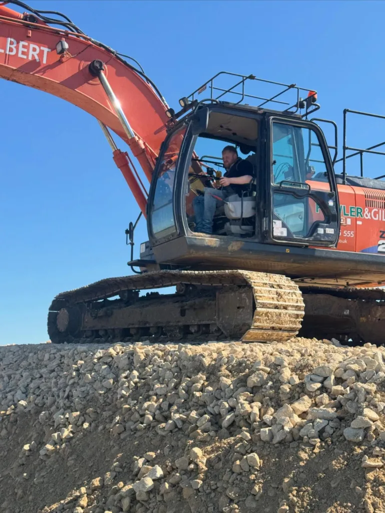 Весна на фермі Кларксона: нові кадри та натяк на 5 сезон «Ферми Кларксона»