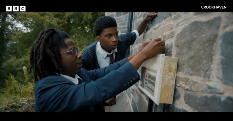 Крукхейвен дату виходу 2 сезону