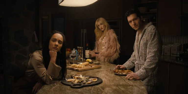 Скоро трапиться щось страшне - Цікаві факти про серіал 5 Скоро трапиться щось страшне - Цікаві факти про серіал